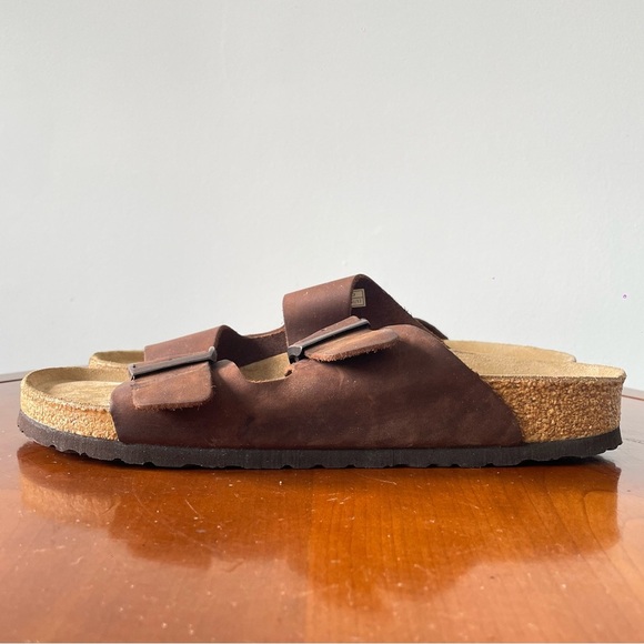 McKinley Arizona Soft Footbed Leather Strap Sandals | US 10 - Picture 4 of 8